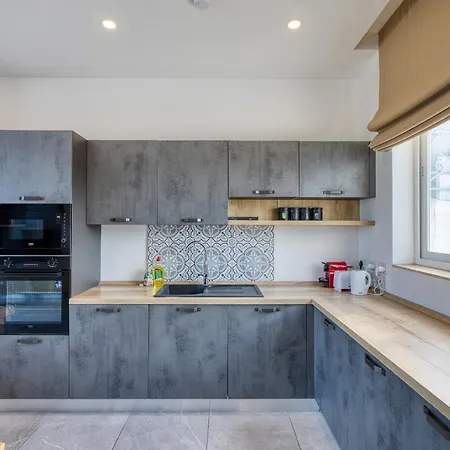 Luxury Duplex With Sun Terrace And Jacuzzi Sdin1-1 Apartment Is-Swieqi