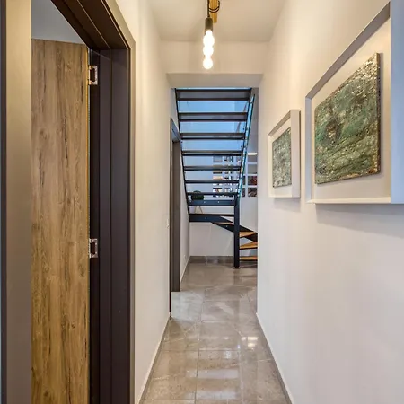 Luxury Duplex With Sun Terrace And Jacuzzi Sdin1-1 *