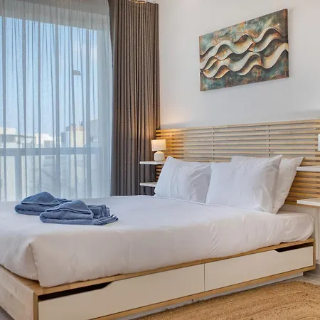 Luxury Duplex With Sun Terrace And Jacuzzi Sdin1-1 Is-Swieqi