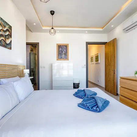 Luxury Duplex With Sun Terrace And Jacuzzi Sdin1-1 Apartment Is-Swieqi